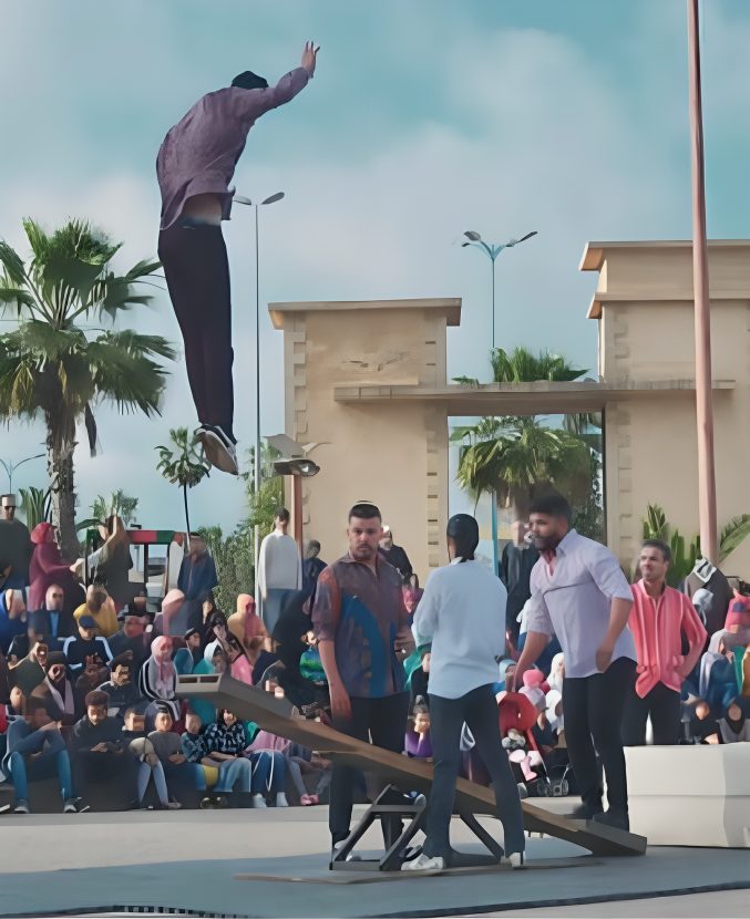 Spectacle de rue Hawass